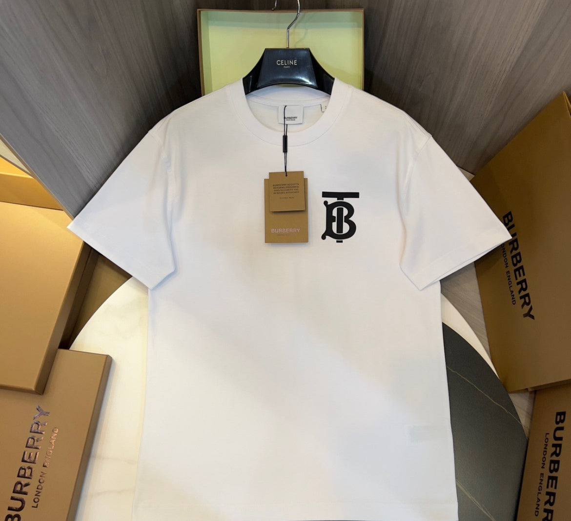 Burberry Tshirt