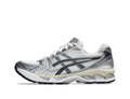 Asics skor