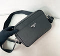 Prada väska