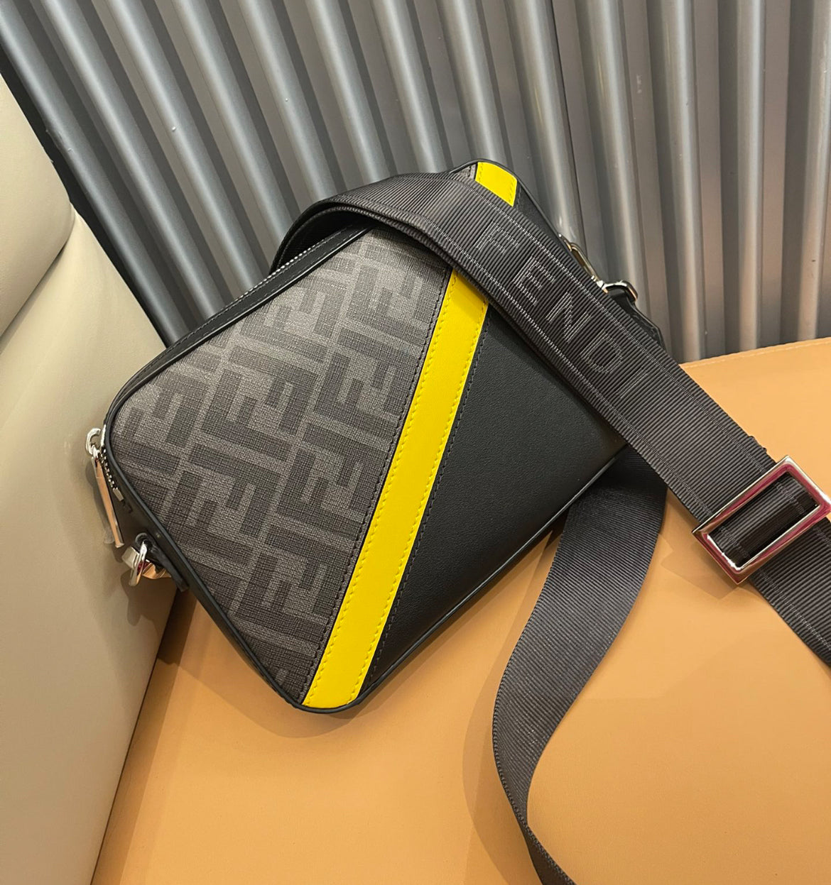 Fendi väska