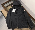 Moncler windbreaker svart