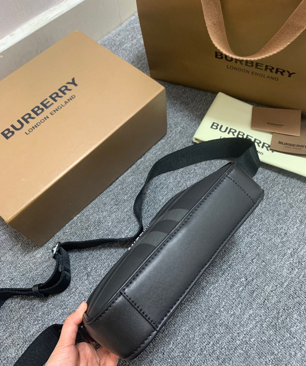 Burberry väska