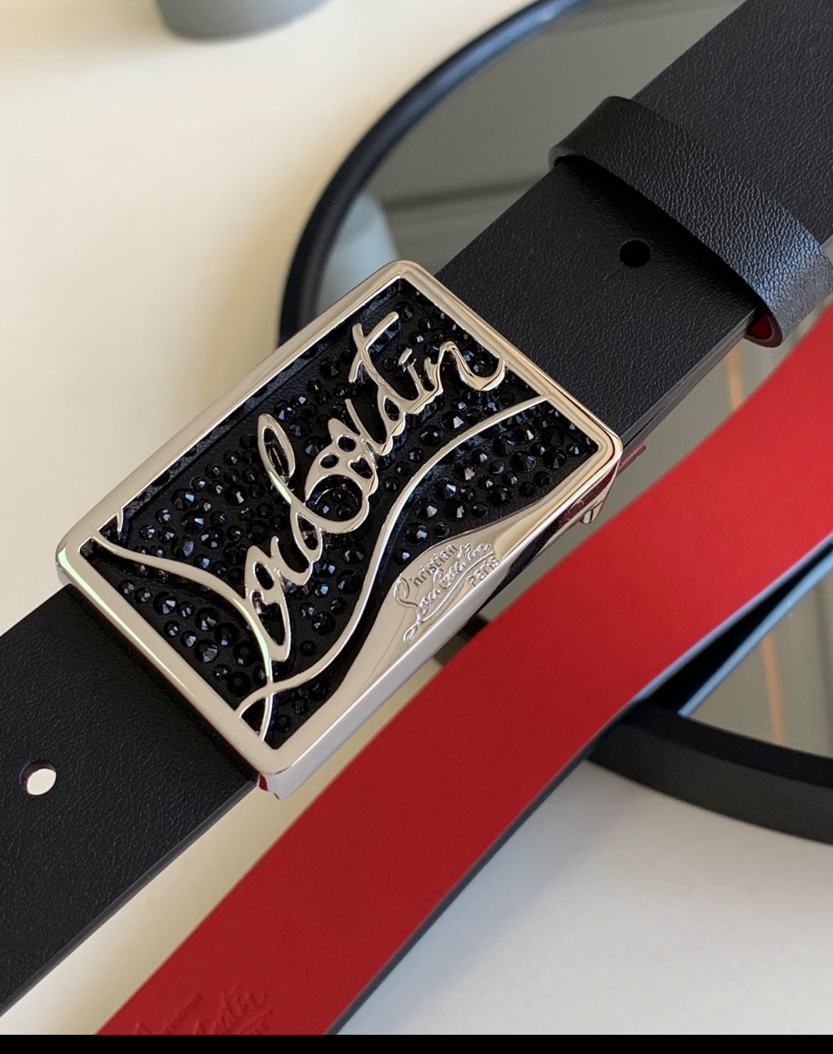 Louboutin bälte