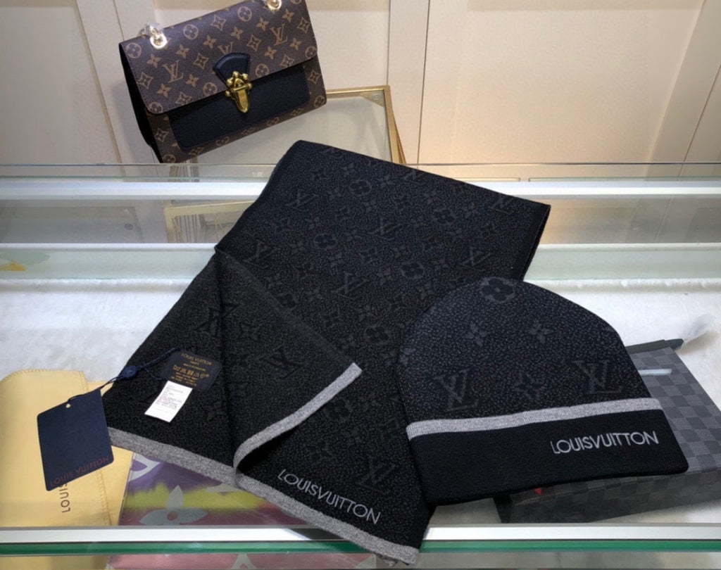 Louis Vuitton mössa och halsduk