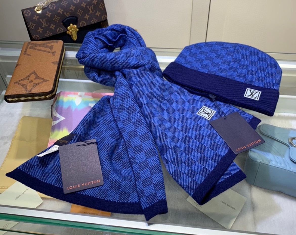 Louis Vuitton mössa och halsduk