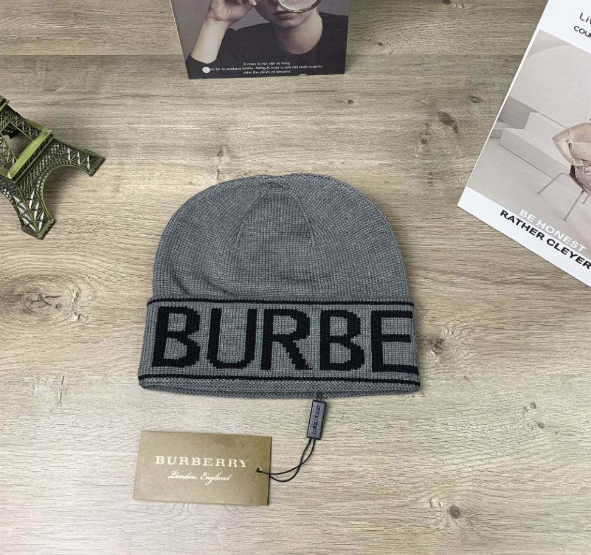 Burberry mössor