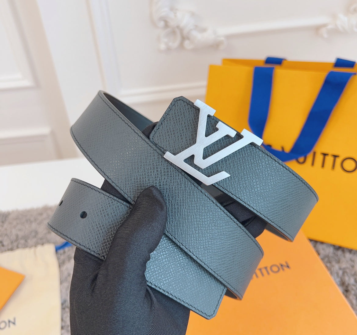 Louis Vuitton bälte