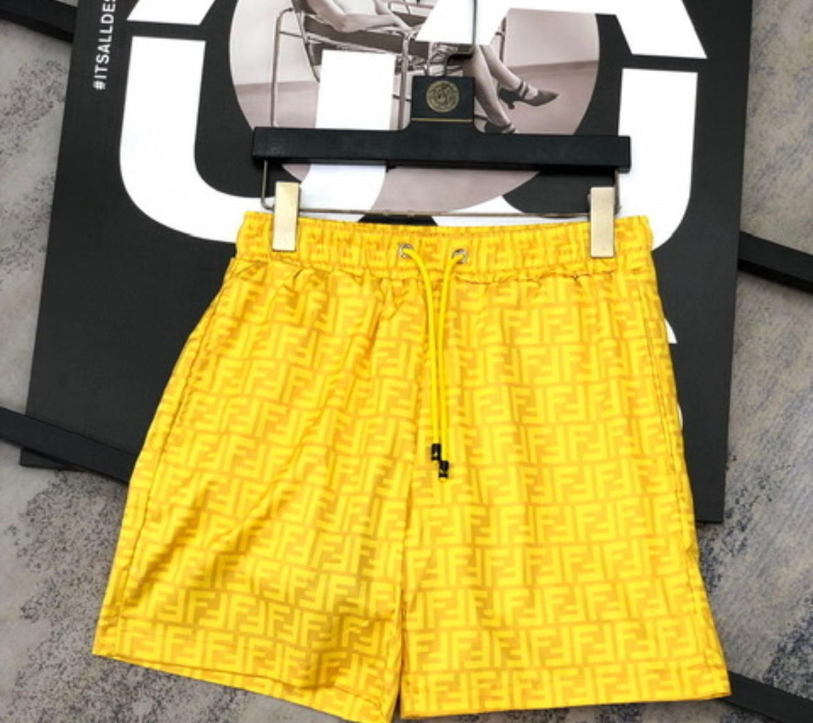 Gula Fendi shorts