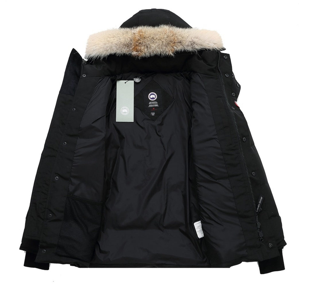 Canada goose jacka svart/ röd logga