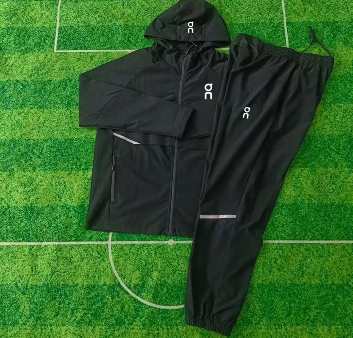On cloud tracksuit