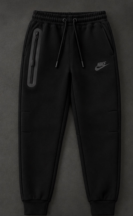 Nike tech mjukisbyxa