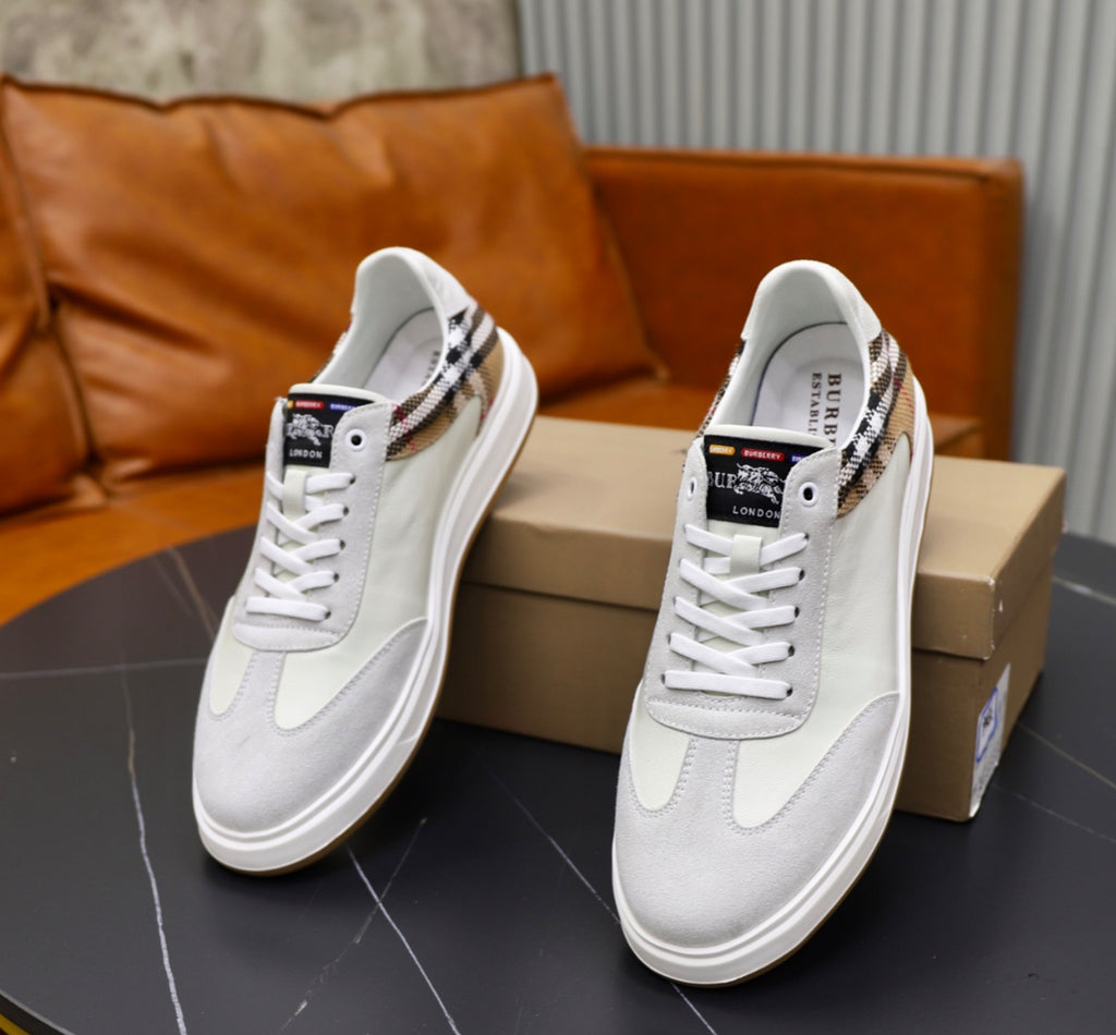 Burberry skor
