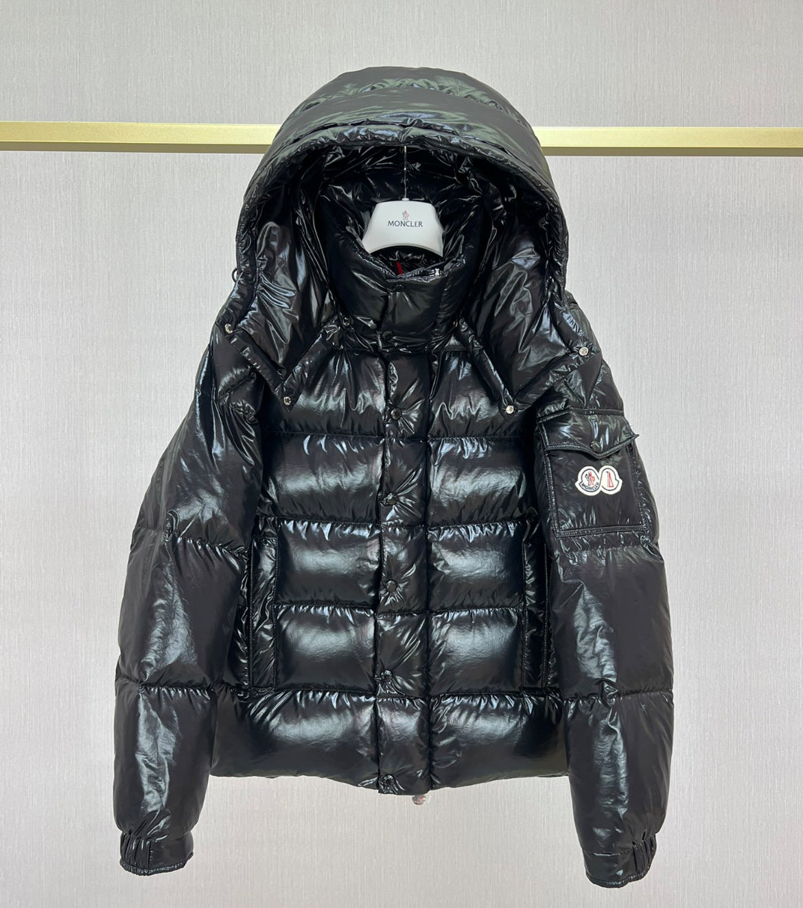 Moncler jacka svart