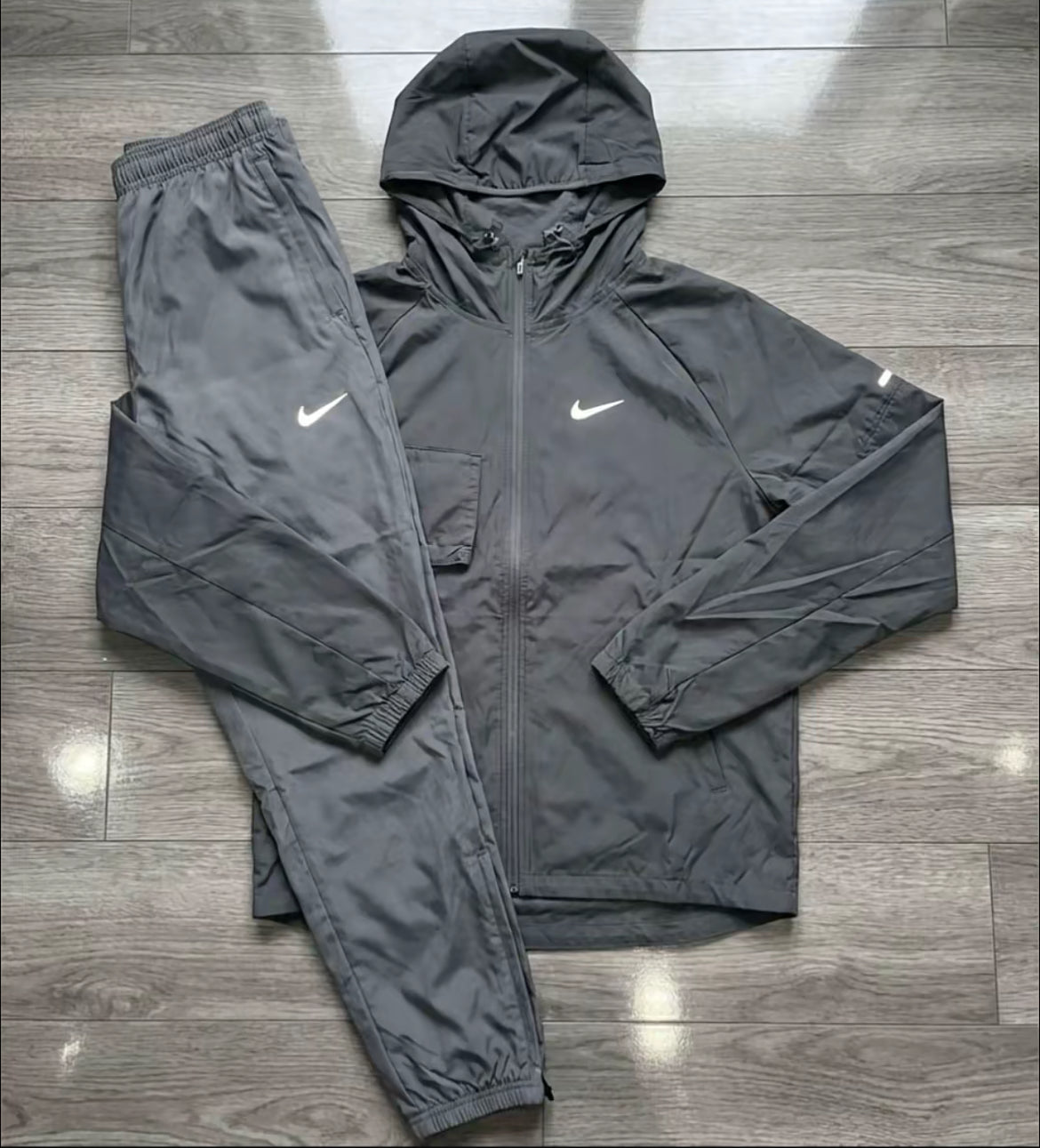 Nike Miller set grå