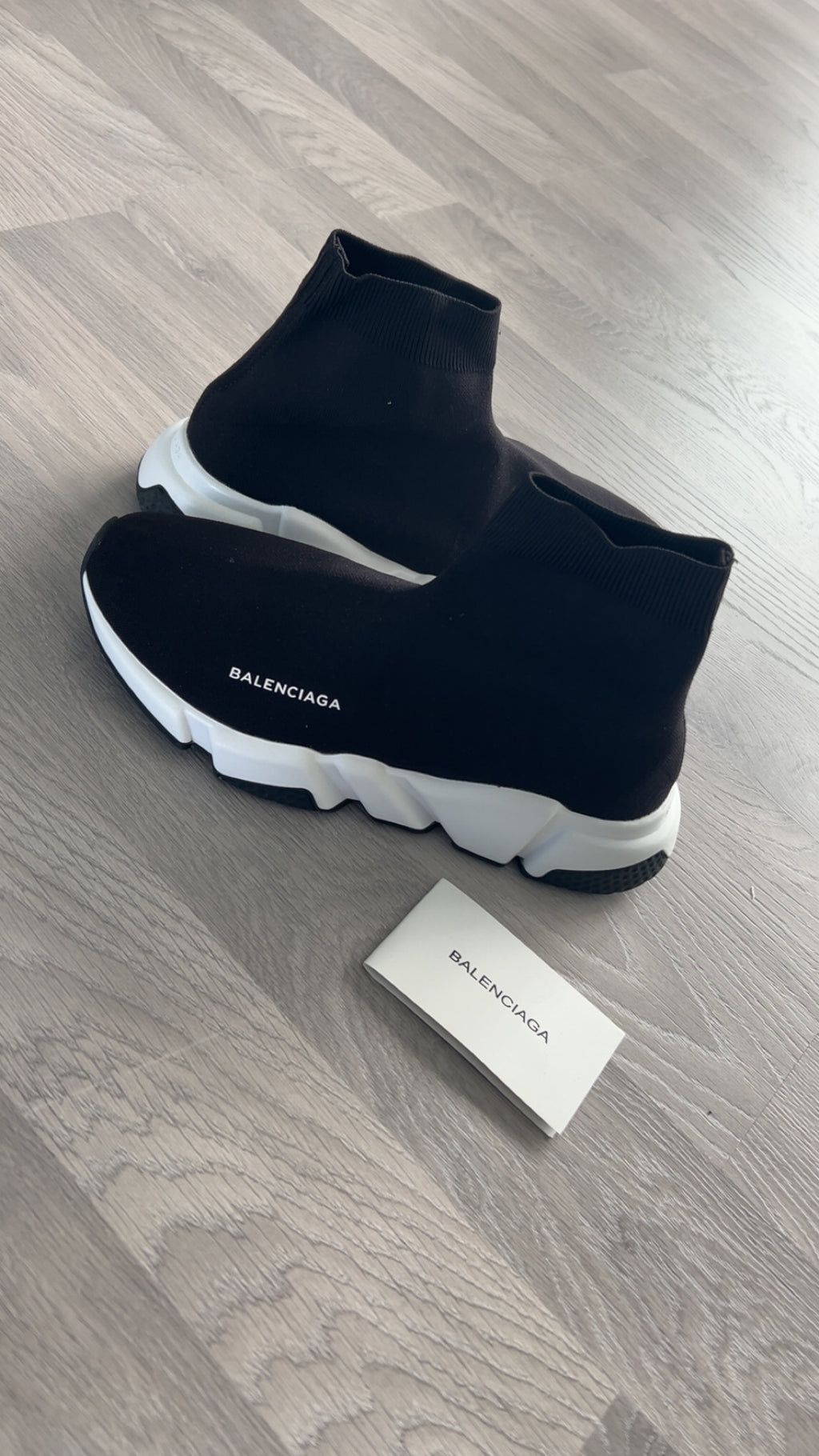 Balenciaga skor svart vita