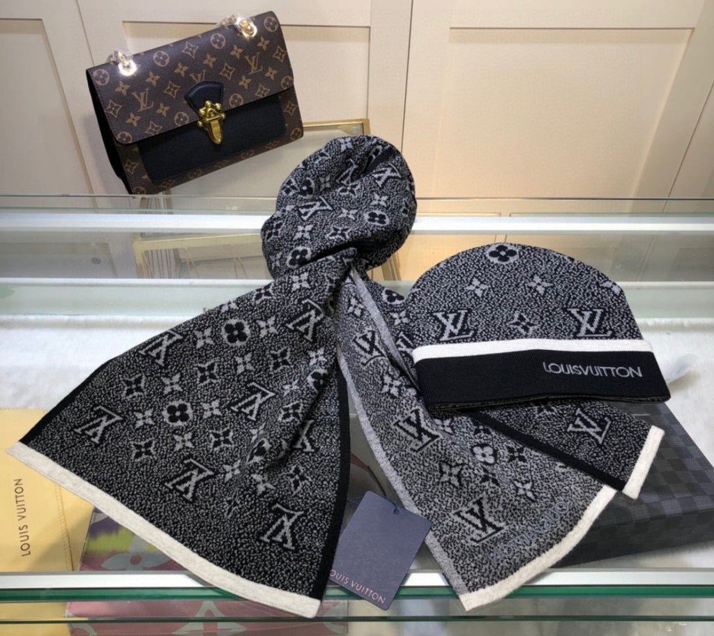 Louis Vuitton mössa och halsduk
