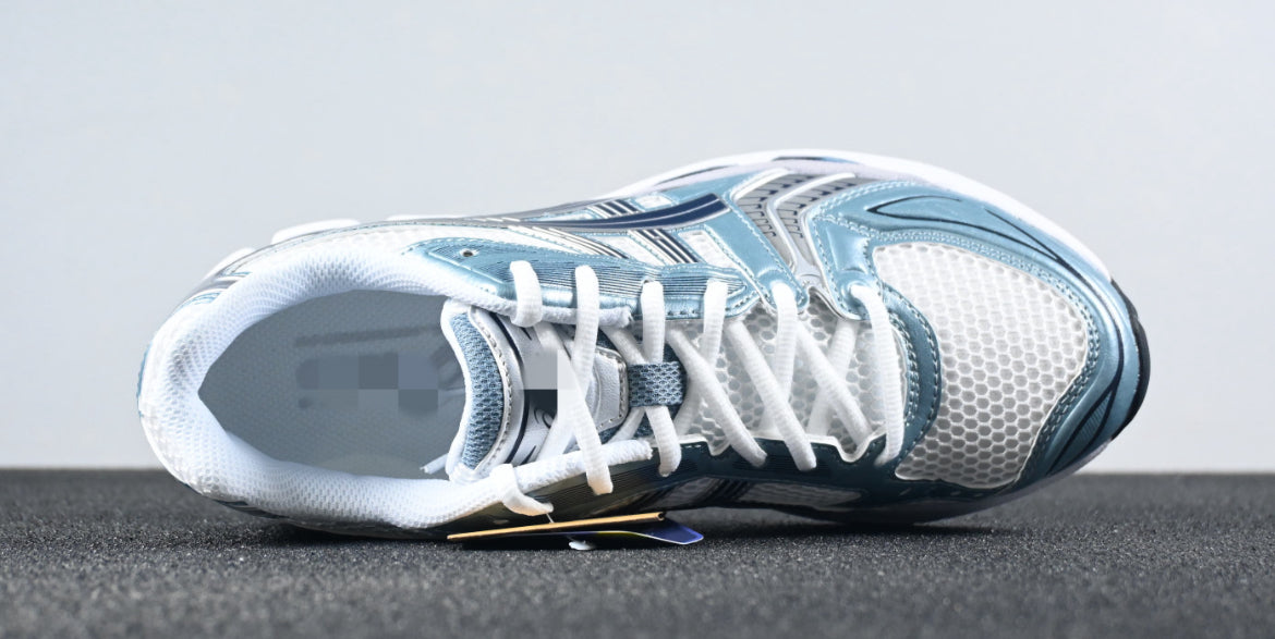 Asics skor
