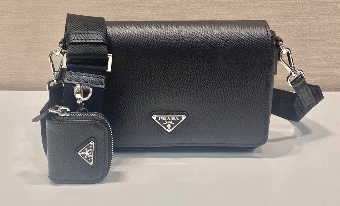 Prada väska svart