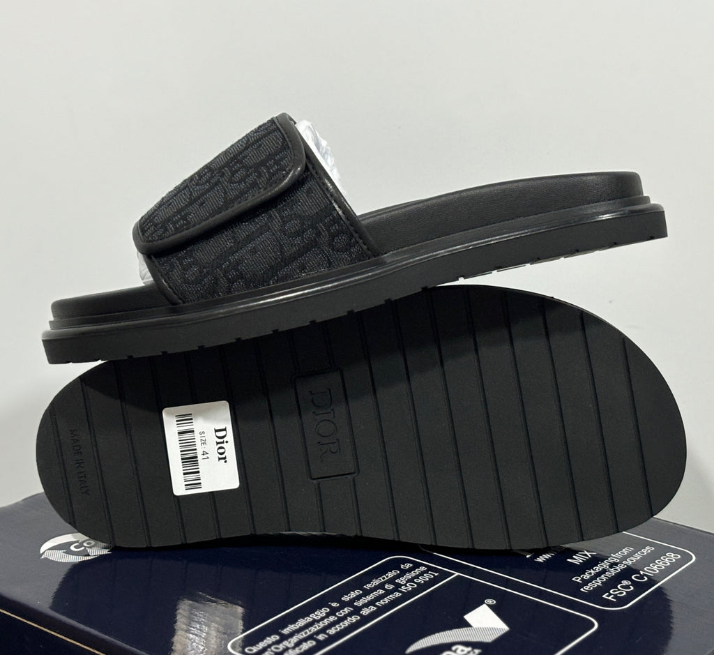 Dior tofflor svarta