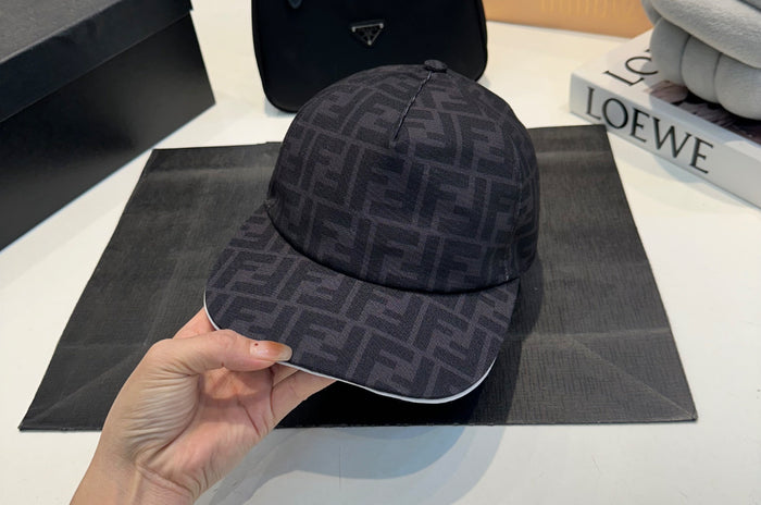 Fendi keps