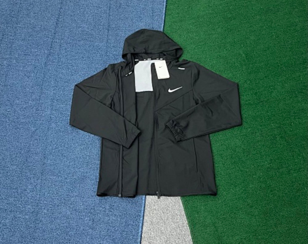 Nike windbreaker jacket