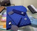 Louis Vuitton mössa och halsduk