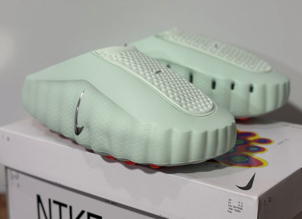 Nike mind 001