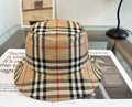 Burberry hatt