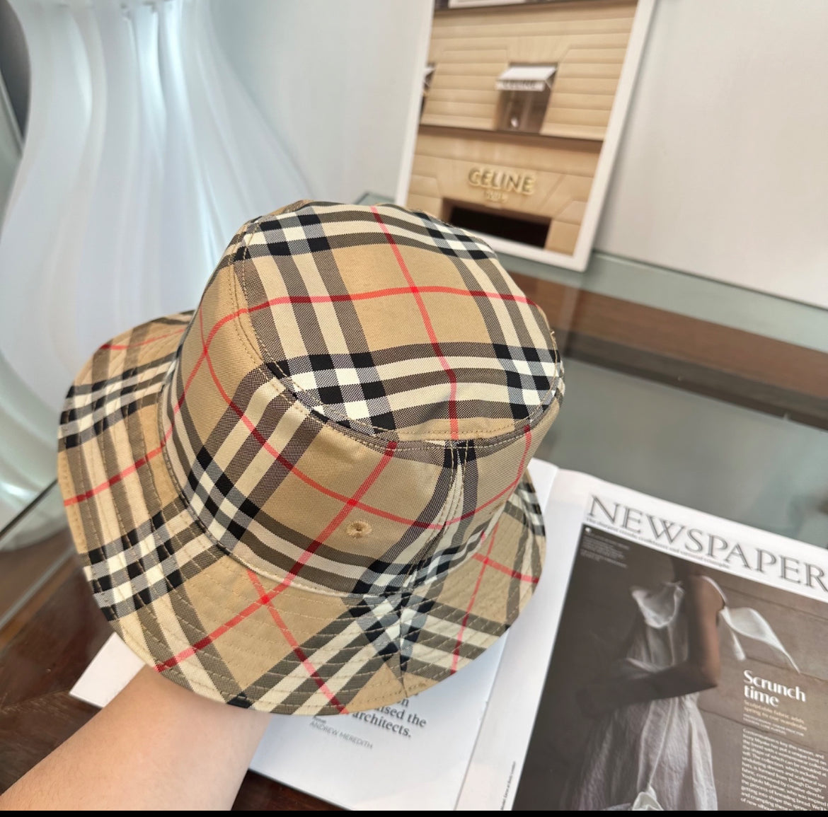Burberry hatt