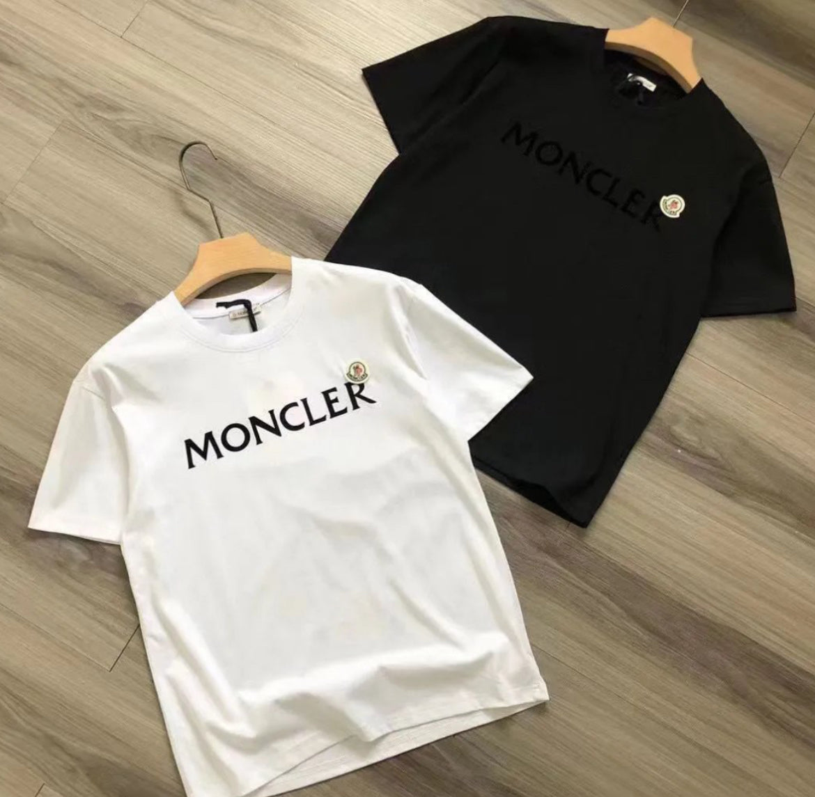 Moncler T-shirt