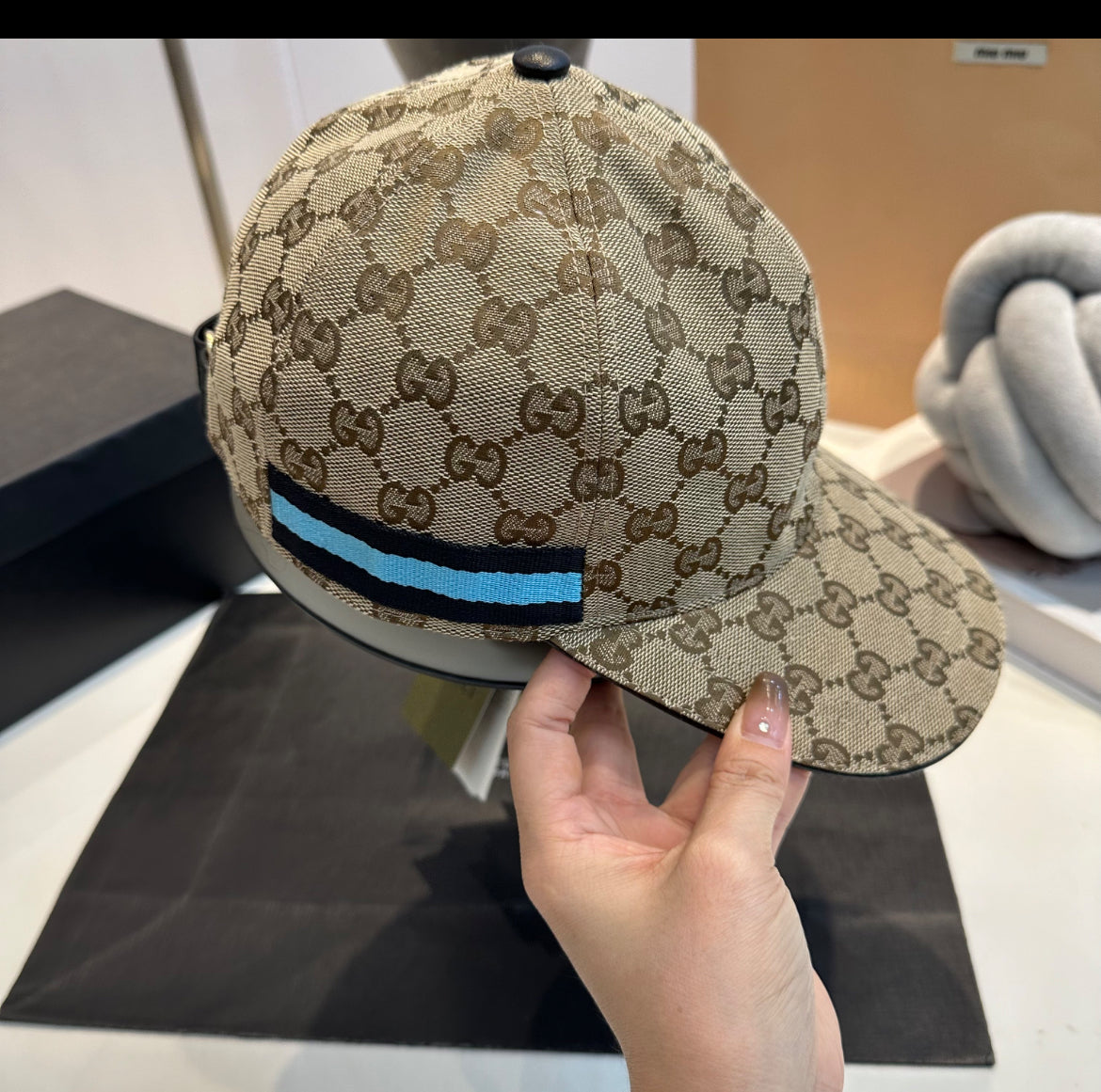 Gucci canvas keps