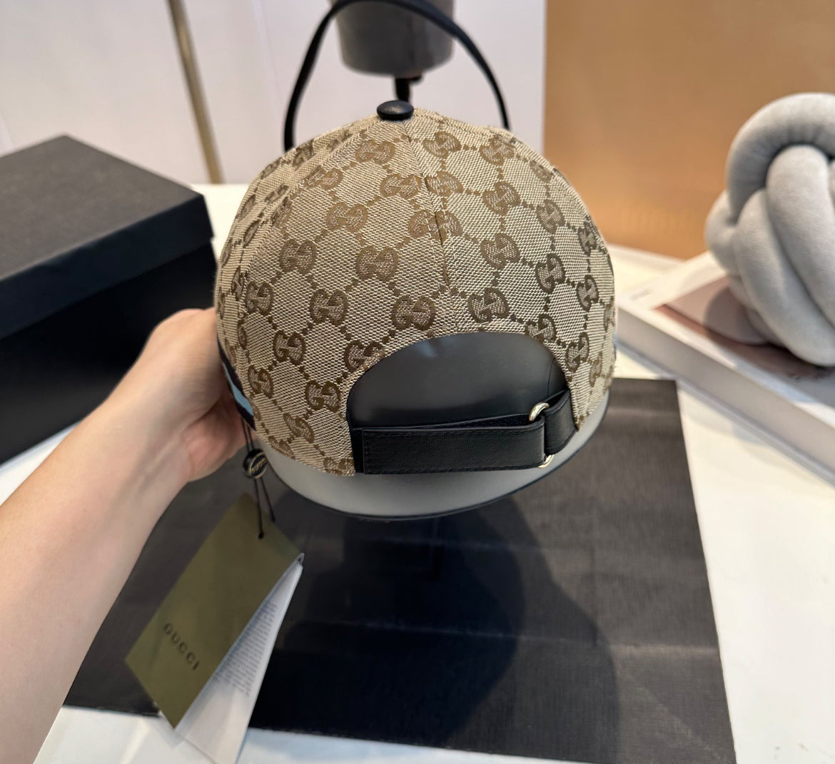 Gucci canvas keps