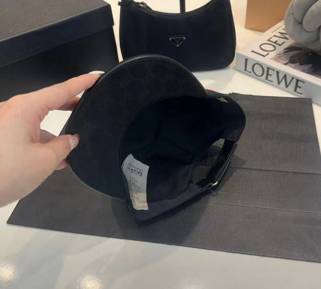 Gucci keps svart canvas