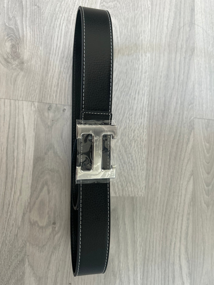 Svart Hermès bälte