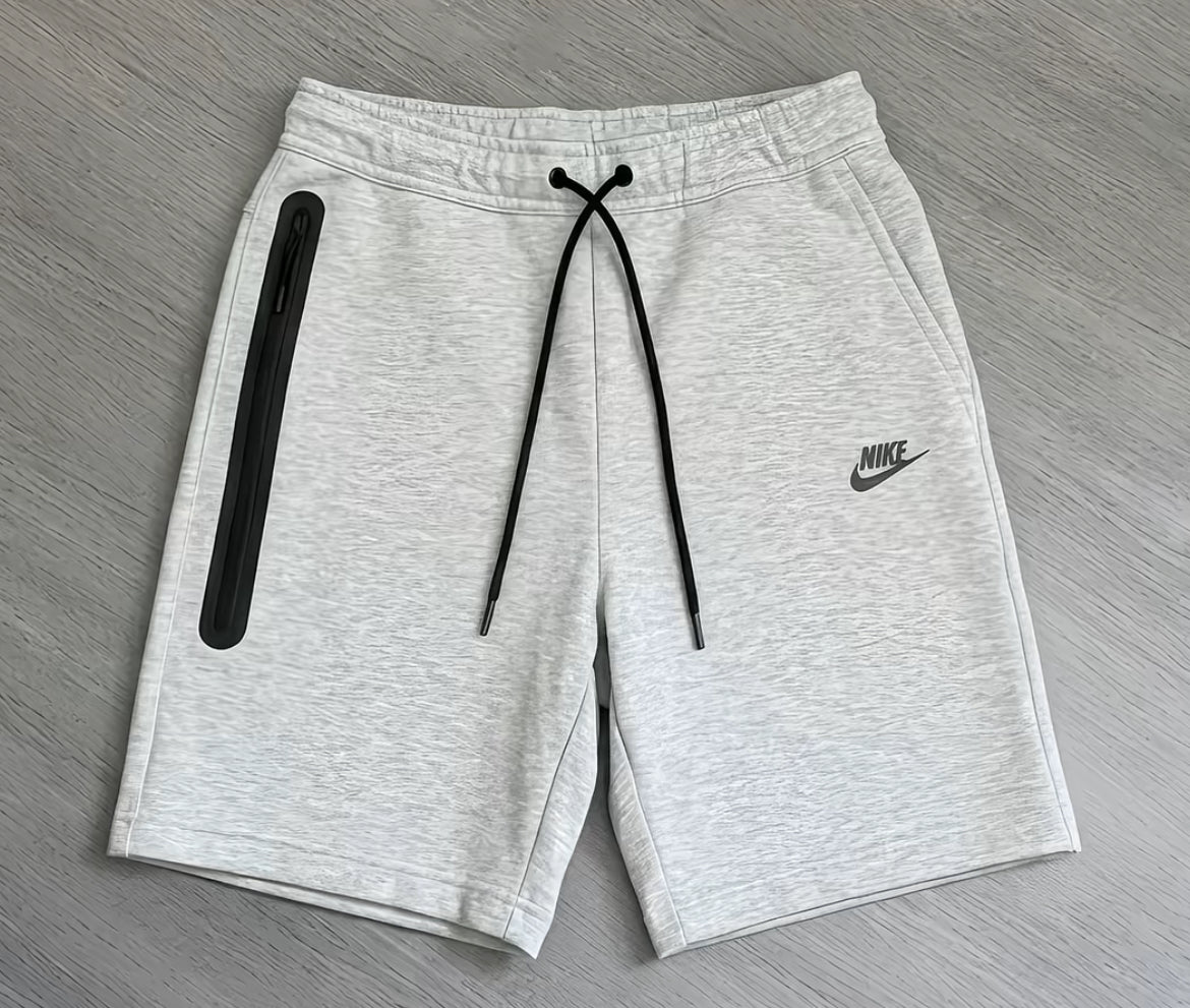 Nike tech shorts grå