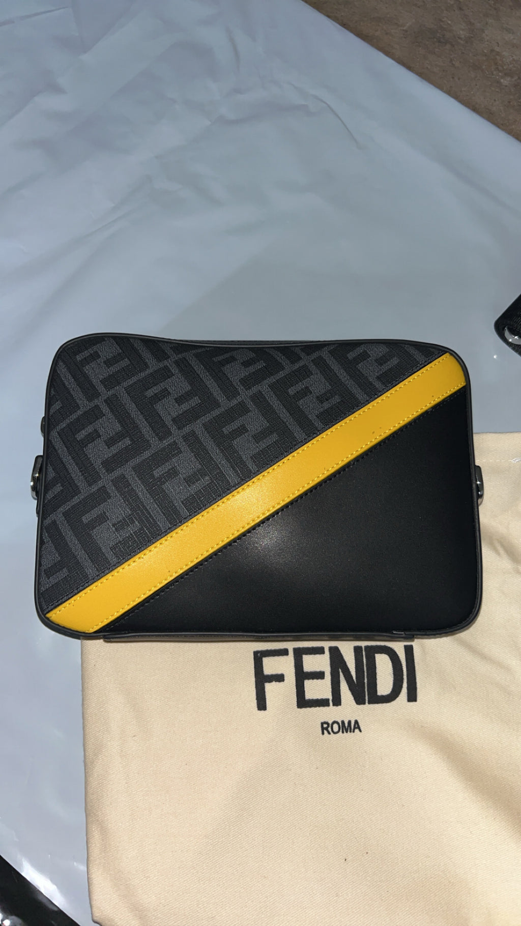 Fendi väska