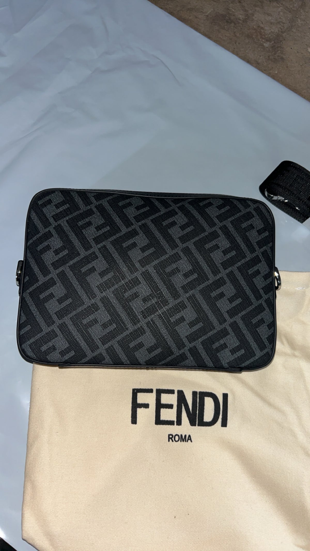 Fendi väska